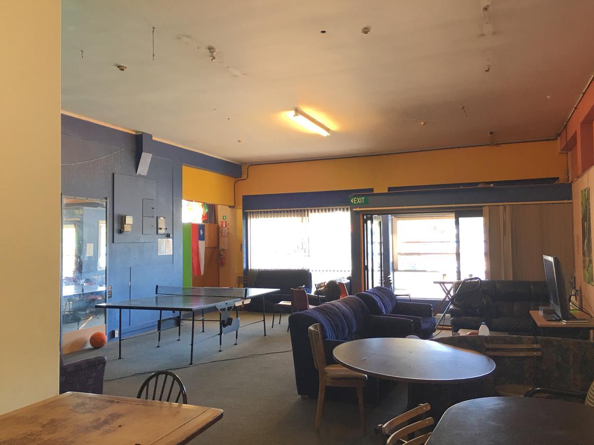 Хостел Tauranga Central Backpackers Екстер'єр фото